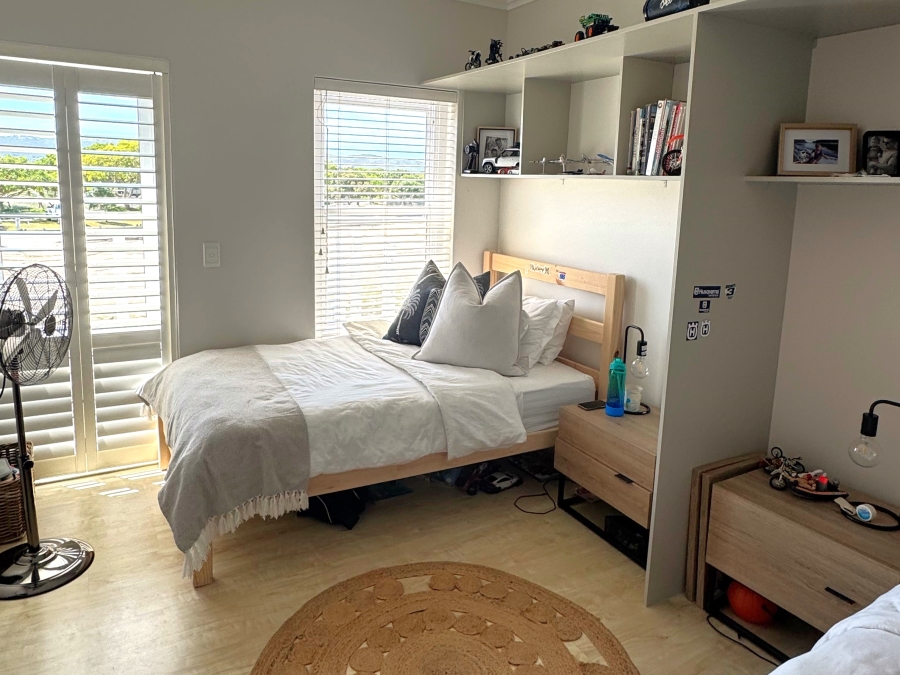 To Let 3 Bedroom Property for Rent in Thesen Islands Western Cape